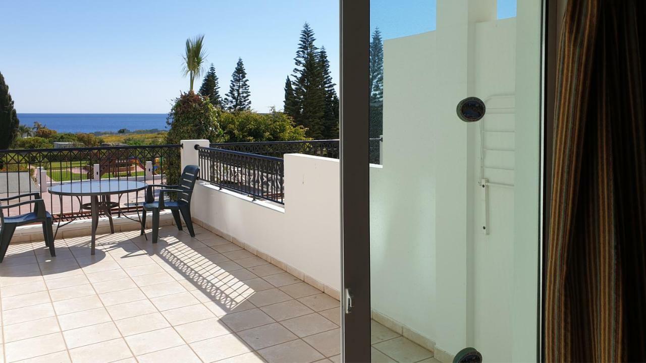 Paramount Hotel Apartments Protaras Exteriör bild