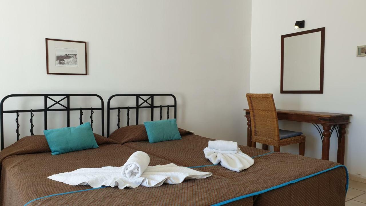 Paramount Hotel Apartments Protaras Exteriör bild