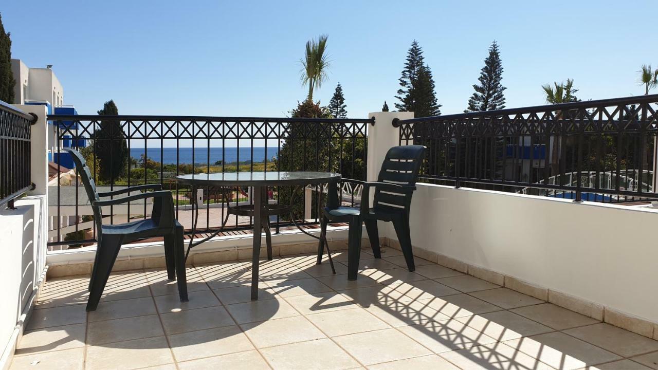 Paramount Hotel Apartments Protaras Exteriör bild