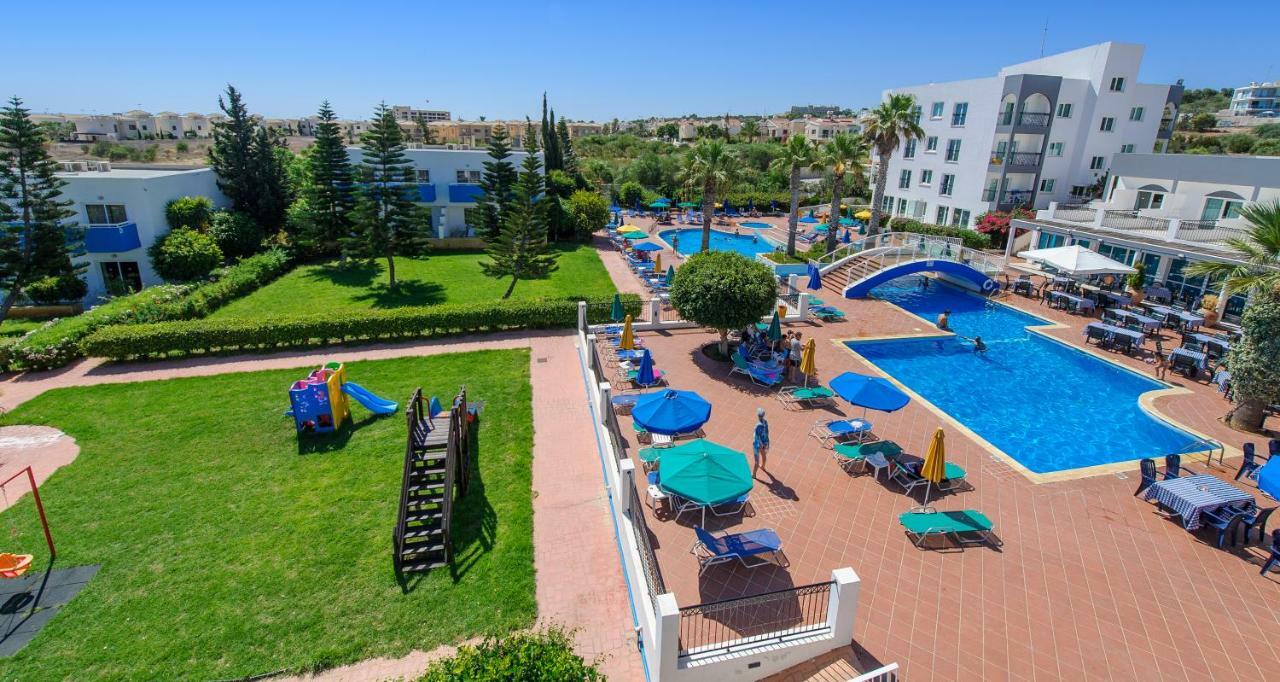 Paramount Hotel Apartments Protaras Exteriör bild