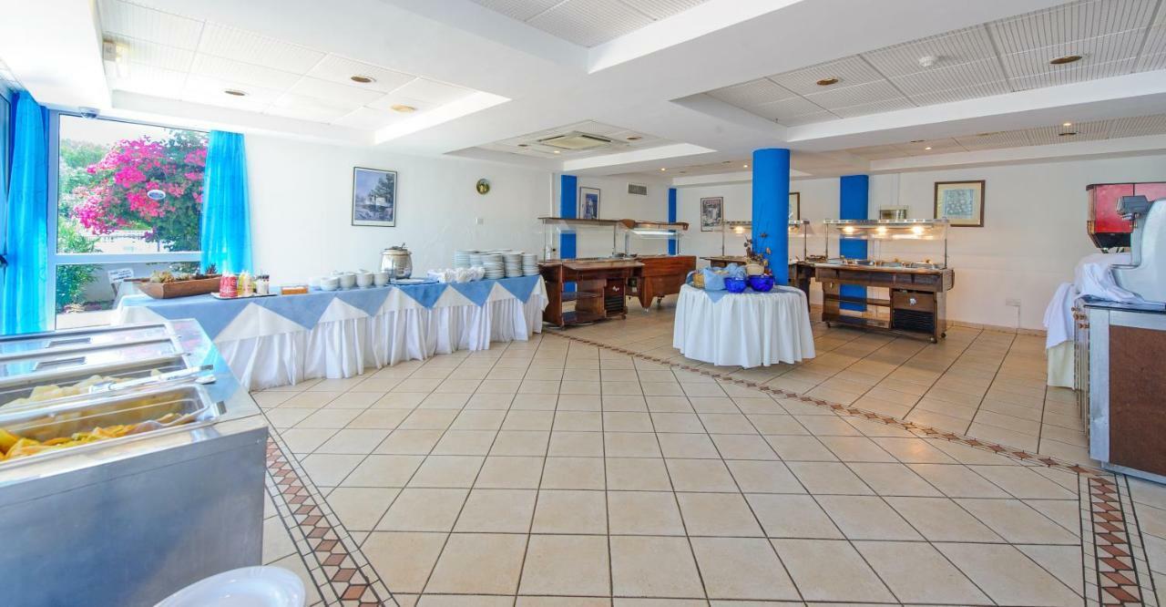Paramount Hotel Apartments Protaras Exteriör bild