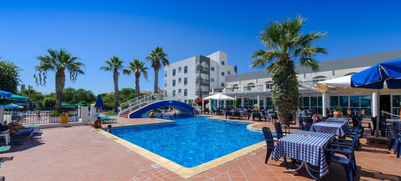 Paramount Hotel Apartments Protaras Exteriör bild
