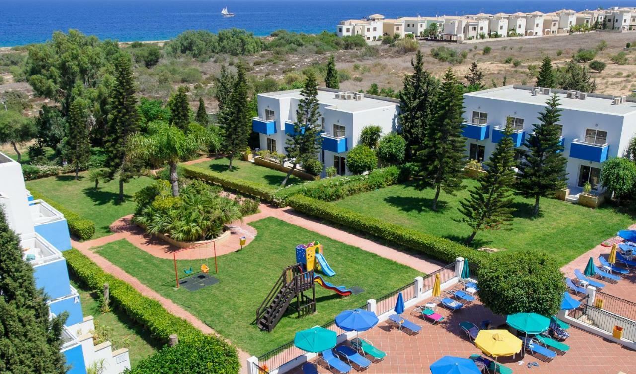 Paramount Hotel Apartments Protaras Exteriör bild